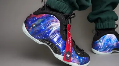 Galaxy-Nike-Foamposite-One-2025-On-Feet-2