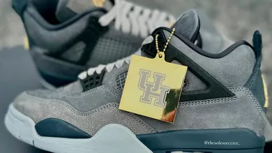 Air-Jordan-4-Houston-Cougars-PE-2025-Hangtag