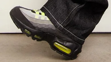 nike-air-max-95-og-neon-sneaker-news