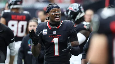 Stefon Diggs Ex Girlfriend Mulan Hernandez Abuse Allegations Lawsuit NFL News