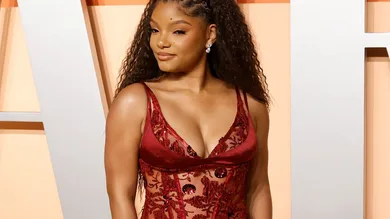 Halo Halle Bailey Recognizing Mom The Little Mermaid Film News