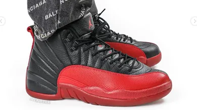 jordan 12 flu game on foot