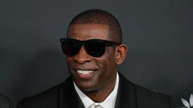 deion-sanders-nike-air-dt-max-sneaker-news