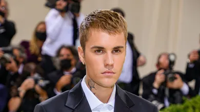 Justin Bieber Puts Paparazzi On Blast Music News