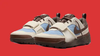 travis-scott-x-nike-zoom-field-jaxx-leche-blue-sneaker-news