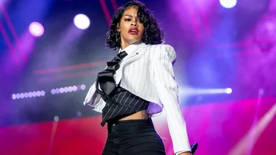 teyana-taylor-air-jordan-3-a-rose-from-harlem-sneaker-news