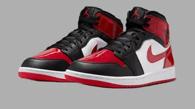 air-jordan-1-mid-se-black-varsity-red-sneaker-news