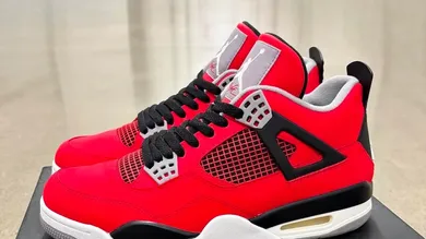 air-jordan-4-toro-bravo-sneaker-news