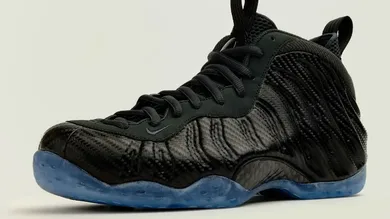 nike-air-foamposite-one-carbon-fiber-sneaker-news
