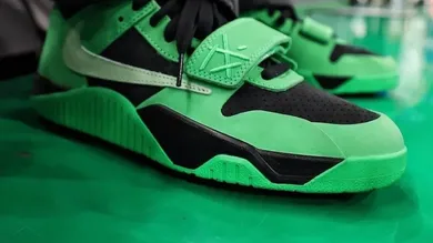 travis-scott-x-jordan-jumpman-jack-green-spark-sneaker-news