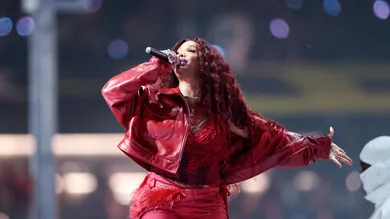 sza-song-snippets-finsta-hip-hop-news