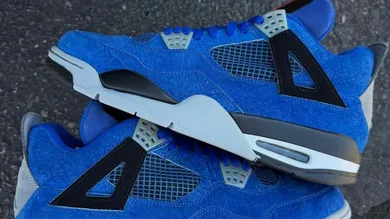 air-jordan-4-blue-laser-samples-sneaker-news