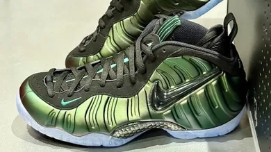 nike-air-foamposite-pro-pine-green-sneaker-news