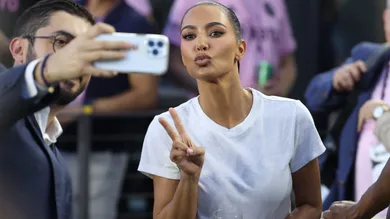 kim-kardashian-skims-5-billion-valuation-streetwear-news