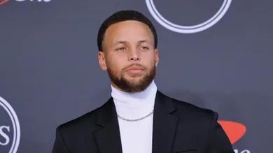 stephen-curry-nike-air-zoom-flight-the-glove-sneaker-news