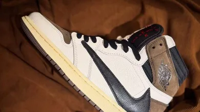 travis-scott-x-air-jordan-1-retro-high-reverse-mocha-sneaker-news