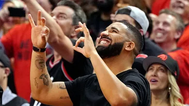 Drake Trolls Kai Cenat Vivet Fashion Brand Pivot