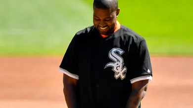 Kanye West Fan Rushes Stage Mexico Show Give Him Hug