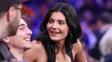 Kylie Jenner Bow "Vanity Fair"