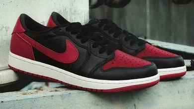 air-jordan-1-low-og-banned-sneaker-news