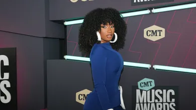 Megan Thee Stallion Returns Moulin Rouge Klay Thompson Cheating