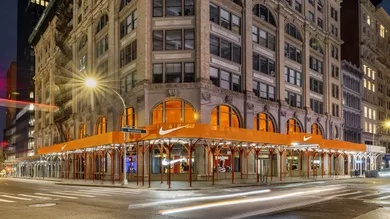 nike-soho-temp-hong-5806b-hi