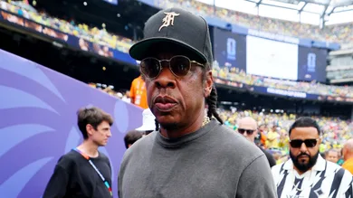 Jay Z Brings Out Jaz O Bring It On Rendition Yankee Stadium