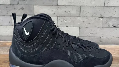 nike-air-bakin-black-white-iq5365-001