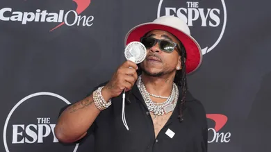 Max B Weighs In Drake Kendrick Lamar