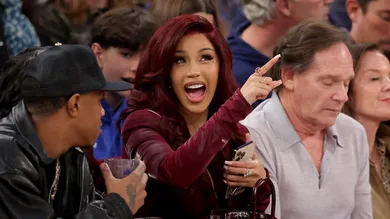 Cardi B Pushes Fan Away Tried Touch Rump Dancing