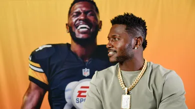 NFL: Antonio Brown-Madden 19 Cover Athlete