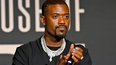 Paras Griffin / Stringer / Getty Images