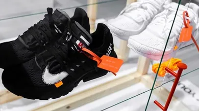 Image via <a href='https://www.instagram.com/p/BiPa286B2D2/?hl=en&taken-by=pinoe77' rel="nofollow noopener" target='_blank'>HypeBeast</a>