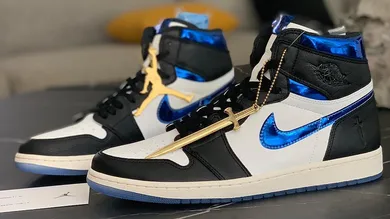 Image Via <a href='https://www.instagram.com/milladmesri/' rel="nofollow noopener" target='_blank'>MilladMesri</a>