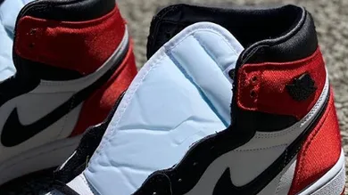 Image via zSneakerHeadz