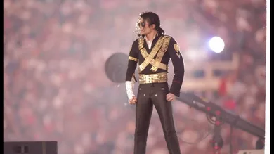 Mike Powell /Allsport