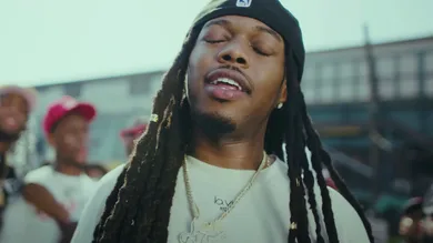 Capella Grey via YouTube