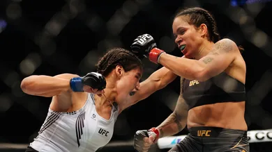 Carmen Mandato/Getty Images