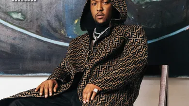 Image via HNHH. Photo shot by Shaun Llewellyn