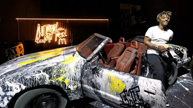 Jeff Schear / Stringer / Getty Images