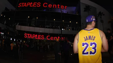 10-Year-Old Lakers Fan Obliterates Shooting Challenge, Fans React