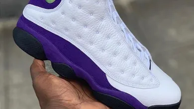 Image via zSneakerHeadz