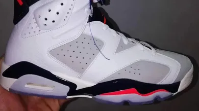 Image Via <a href='https://www.instagram.com/pinoe77/' rel="nofollow noopener" target='_blank'>Pinoe77</a>