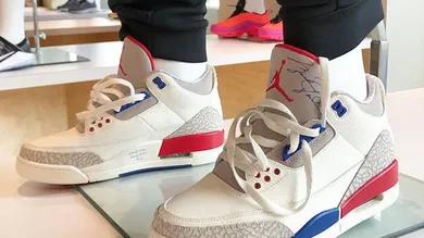 Image Via <a href='https://www.instagram.com/p/BiSu9YuB0Zt/?taken-by=pinoe77' rel="nofollow noopener" target='_blank'>Pinoe77</a>