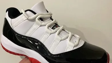 Image via zSneakerHeadz