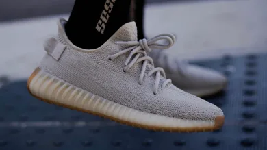 Image Via <a href='https://www.instagram.com/yankeekicks/' rel="nofollow noopener" target='_blank'>Yankeekicks</a>