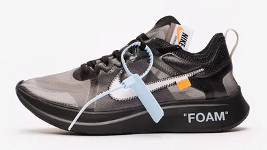 Image Via <a href='https://www.sneakersnstuff.com/en/product/35324/nike-the-10-zoom-fly?utm_source=CJ&utm_medium=affiliate&utm_campaign=6158330&CJEVENT=638f9b4af25111e88356097f0a24060c' rel="nofollow noopener" target='_blank'>SNS</a>