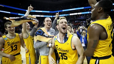 Streeter Lecka / Getty Images