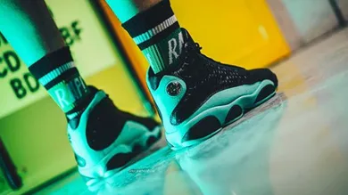 Image via Kickwhoshow