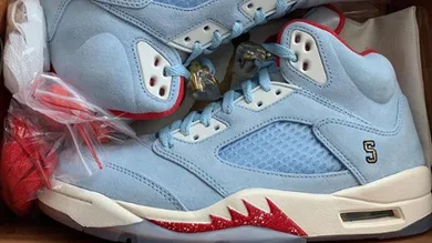 Image via zSneakerHeadz